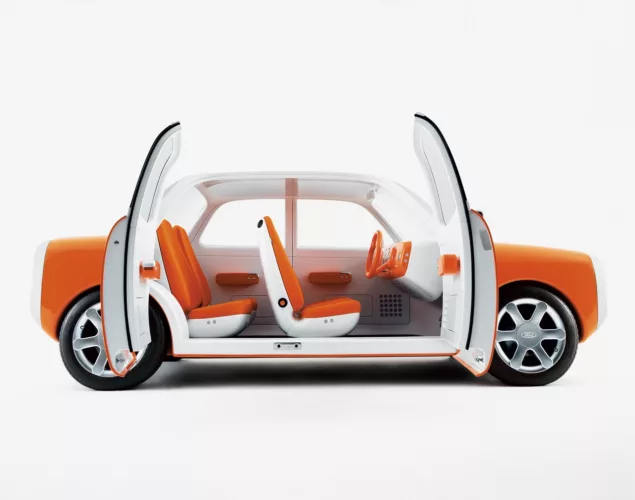 021C CONCEPT CAR, 1999
FORD MOTOR COMPANY
© Marc Newson